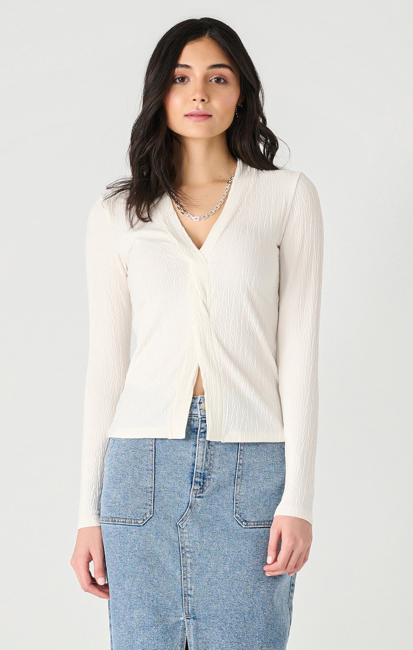 Ls Textured Twist Front Top