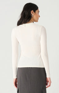 Ls Textured Twist Front Top