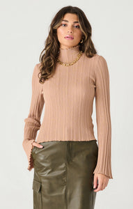 Ls Mock Neck Ribbed Top